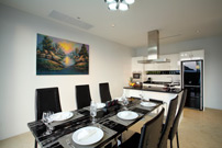 Dining & Kitchen